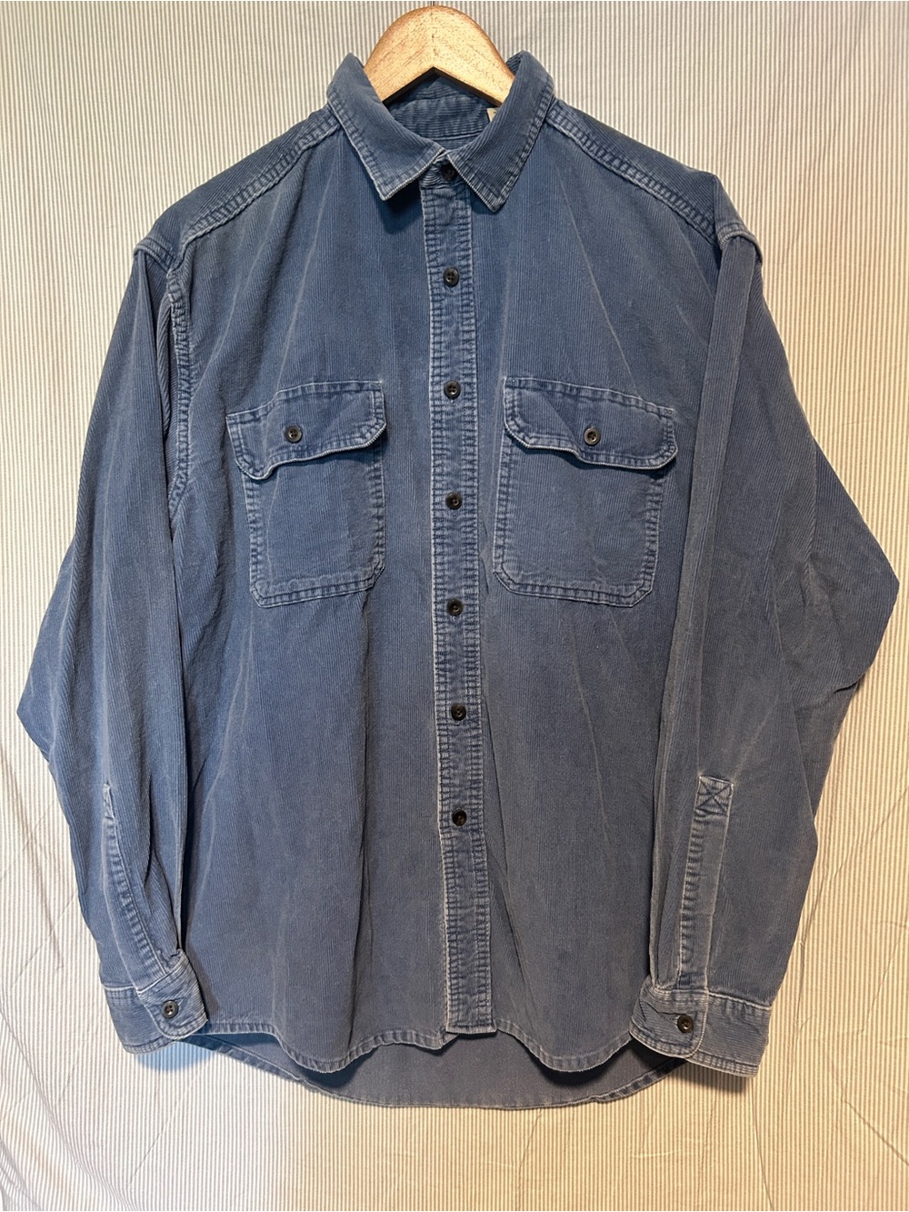 VTG L.L.Bean Men's Corduroy Cotton Button-Up Shirt Pockets Blue Long Sleeve M